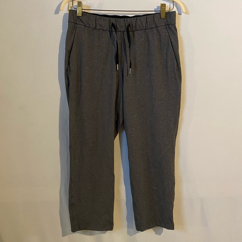 Lululemon cropped pants
